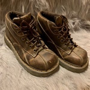 Dr Marten Boots